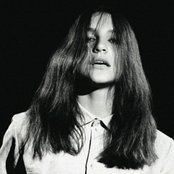 Nicole Sabouné - List pictures