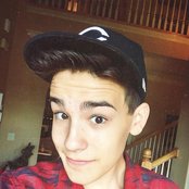 Jacob Whitesides - List pictures