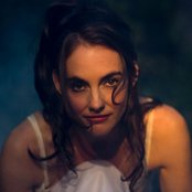 Abra Moore - List pictures