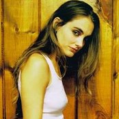 Abra Moore - List pictures