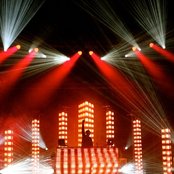 Pretty Lights - List pictures