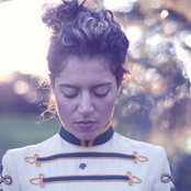 Emily King - List pictures