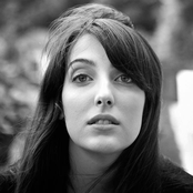 Clarice Falcão - List pictures