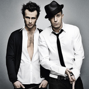 Nik & Jay - List pictures