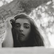 Yumi Zouma - List pictures