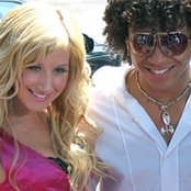 Corbin Bleu - List pictures