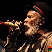 Burning Spear - List pictures