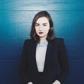 Meg Mac - List pictures