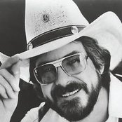 Nat Stuckey - List pictures