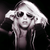 Tiffany Dunn - List pictures
