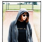 Helen Love - List pictures