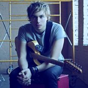 Joe Robinson - List pictures