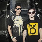 Dog Blood - List pictures