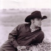 Shane Yellowbird - List pictures