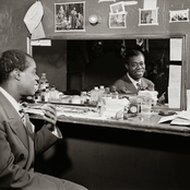 Lou Armstrong - List pictures