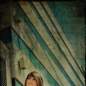 Elle - List pictures