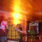 Peaking Lights - List pictures