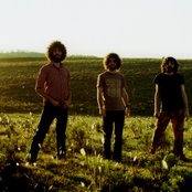 Revolver - List pictures