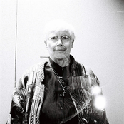Pauline Oliveros - List pictures