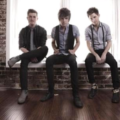 Artist Vs Poet - List pictures