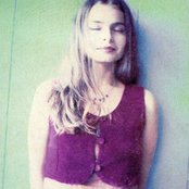Hope Sandoval - List pictures