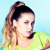 Sofia Reyes - List pictures