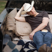 Justin Moore - List pictures