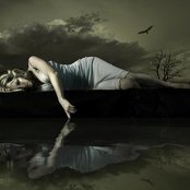 Charlotte Martin - List pictures