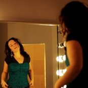 Allison Crowe - List pictures