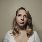 Julia Nunes - List pictures