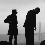 Dead Combo - List pictures