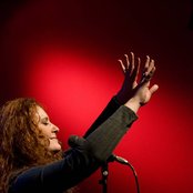 Sarah Kelly - List pictures