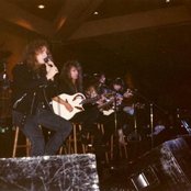 Alias - List pictures