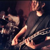 Less - List pictures