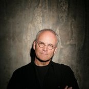 Ian Thomas - List pictures