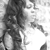 Lil' Mo - List pictures