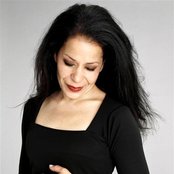 Molly Johnson - List pictures