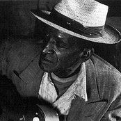 Sleepy John Estes - List pictures