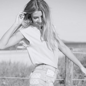 Nicola Roberts - List pictures