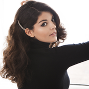 Nikki Yanofsky - List pictures