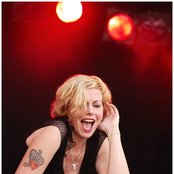 Anneke Van Giersbergen - List pictures