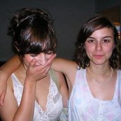 Angel Deradoorian - List pictures