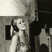 Ava Leigh - List pictures