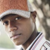 Javier - List pictures