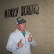 Jonny Diaz - List pictures