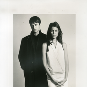 Alunageorge - List pictures