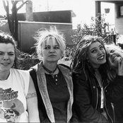 7 Year Bitch - List pictures