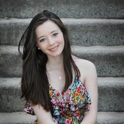 Mckenzie Comer - List pictures