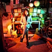 Mikal Cronin - List pictures