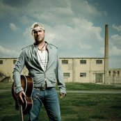 Lee Brice - List pictures